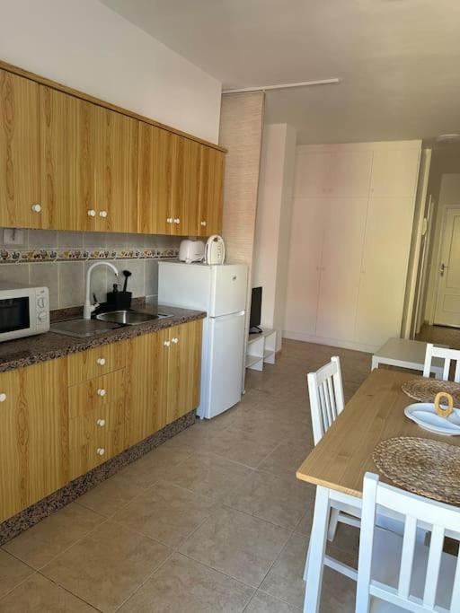 Bonito Estudio En San Isidro Bien Situado Exterior foto